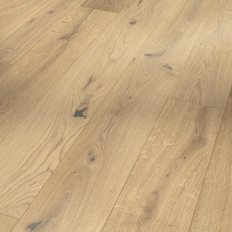 Oak Pure (Wide Plank, Rustikal) with a solid oak top layer in natural oil plus finish
